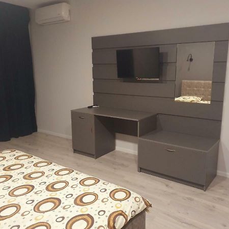 Apartments Yes Ужгород Экстерьер фото