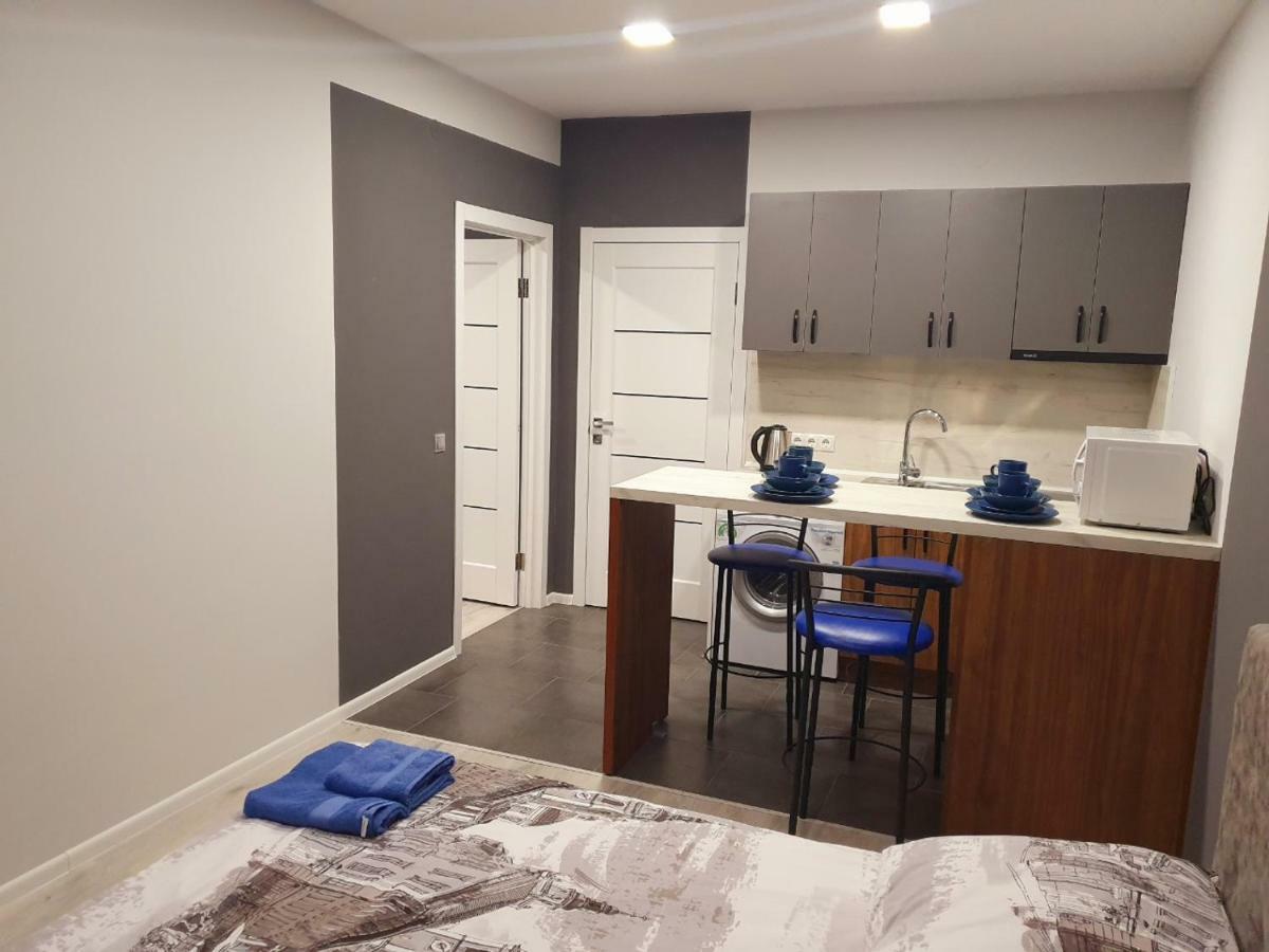Apartments Yes Ужгород Экстерьер фото
