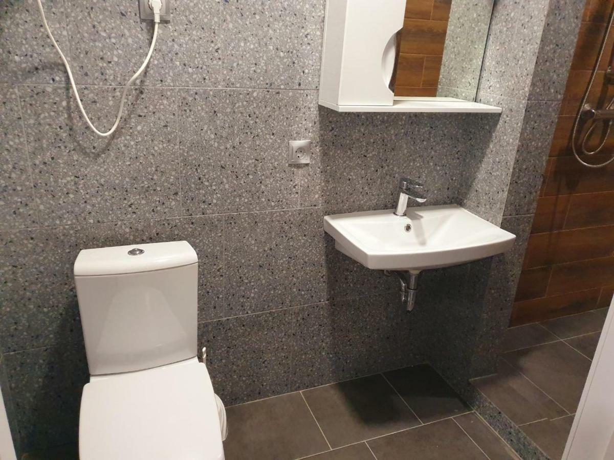 Apartments Yes Ужгород Экстерьер фото